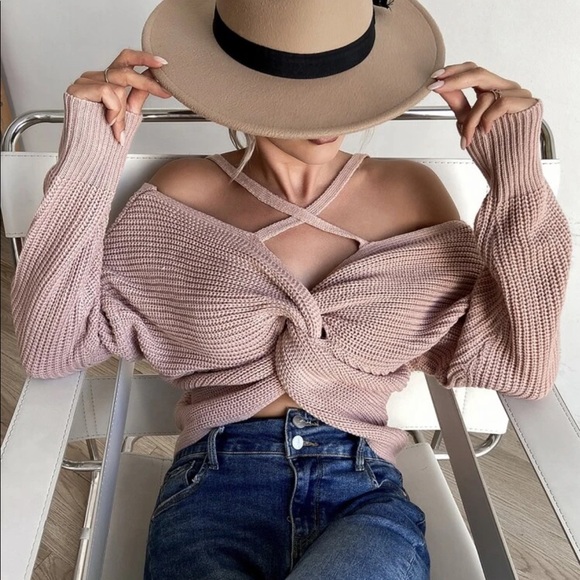 Dusty pink knit twist front cold shoulder sweater - Picture 7 of 12